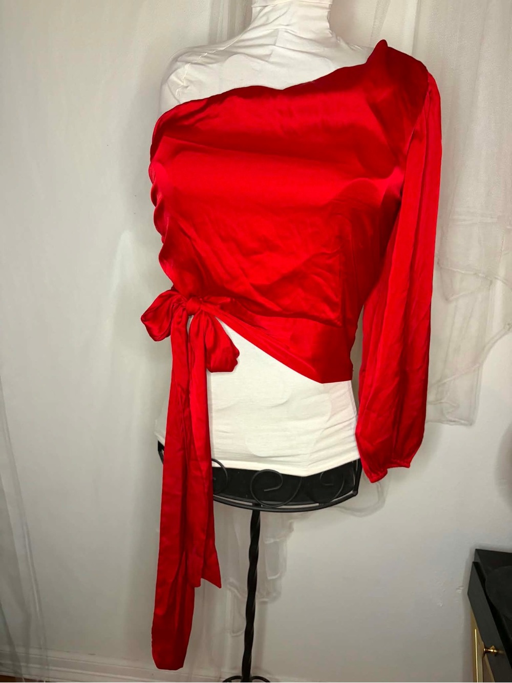 Express Red One-Shoulder Tie-Waist Satin Top Medium